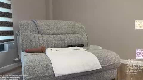 Jenyanew vid how I squirt in forest in bio online show from May 2026 08:33:02 AM