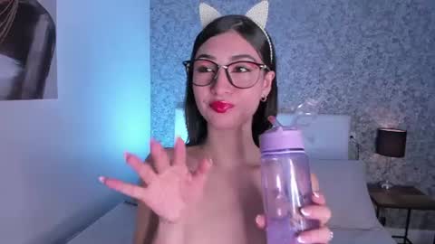 Snapshot of honey_sweet777 chatting on June 2026 07:45:02 PM honey_sweet777 online show from June 2026 07:45:02 PM