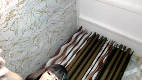 honey_swellens online show from February 2026 04:00:02 PM