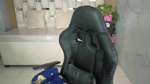 Snapshot of honey_torres_sub chatting on May 2026 01:38:02 PM HONEY online show from May 2026 01:38:02 PM