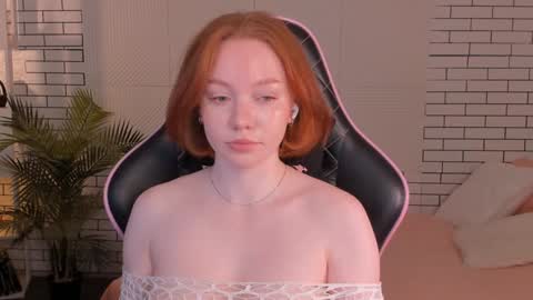 honeyautumn online show from December 2024 11:30:01 PM