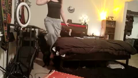 Honeybb online show from March 2026 09:25:01 AM