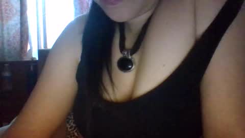 Honeybeebb online show from May 2026 04:26:02 PM