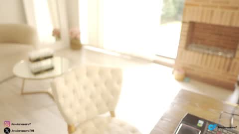 Jessie   online show from March 2025 04:51:02 PM