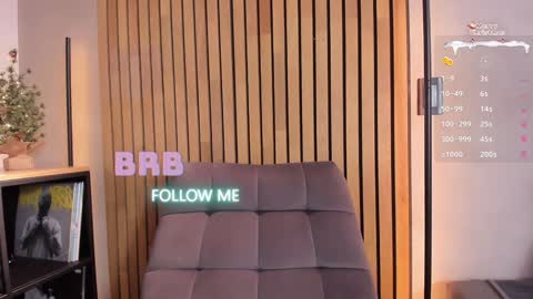 Sofia independent model online show from December 2024 02:27:01 PM