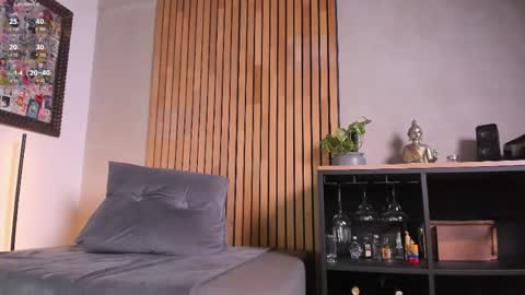 Sofia independent model online show from April 2026 11:52:02 AM