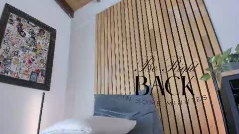 Sofia independent model online show from July 2026 10:55:02 AM