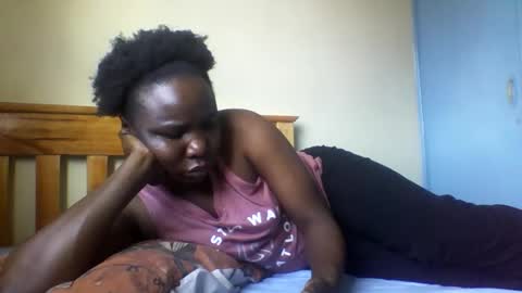 Honeymuny online show from November 2025 06:19:01 AM