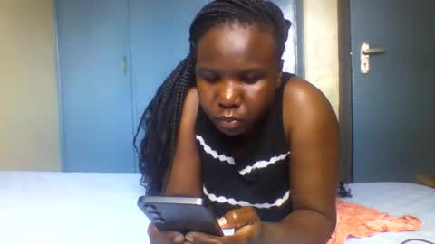 Honeymuny online show from December 2025 09:04:02 AM