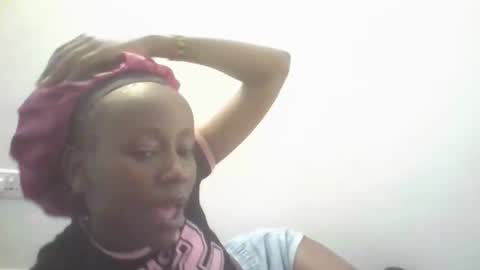 honeynyla online show from January 2026 08:08:01 AM