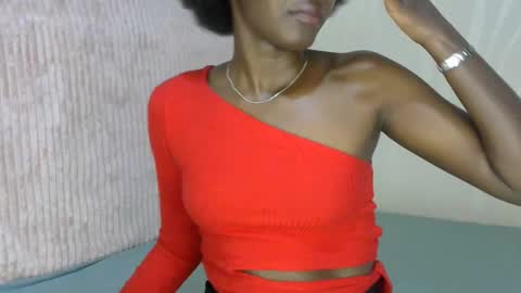 Snapshot of honeypie78 chatting on September 2025 02:00:02 AM Becky online show from September 2025 02:00:02 AM