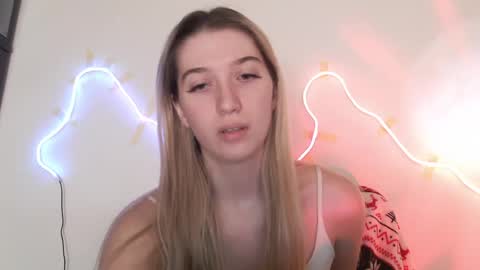 honeyveil online show from April 2026 11:34:01 AM