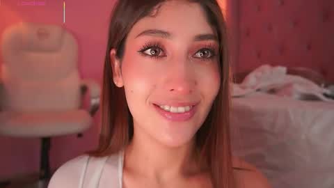 Snapshot of honeyymoonn_ chatting on February 2026 08:13:02 PM Honey Moon Help me to reach 100 thumbs up online show from February 2026 08:13:02 PM