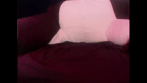 Snapshot of hopps28 chatting on December 2024 06:44:01 AM hopps28 online show from December 2024 06:44:01 AM