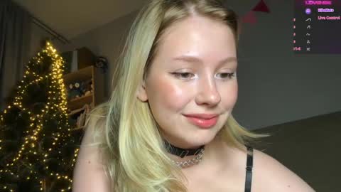 Snapshot of horney_audrey chatting on December 2024 12:08:01 AM Audrey online show from December 2024 12:08:01 AM