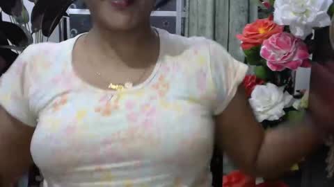 Snapshot of horneydesibaby chatting on February 2025 04:33:02 PM horneydesibaby online show from February 2025 04:33:02 PM