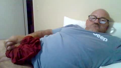 Snapshot of hornlyhen chatting on September 2025 08:08:01 PM hensley online show from September 2025 08:08:01 PM