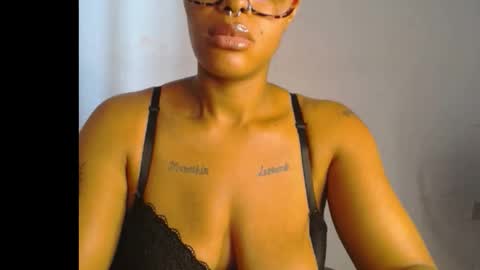 Snapshot of horny_ebonygirl_ chatting on February 2026 01:58:02 PM horny_ebonygirl_ online show from February 2026 01:58:02 PM
