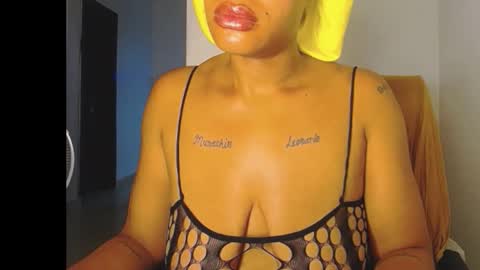 Snapshot of horny_ebonygirl_ chatting on February 2026 04:46:02 AM horny_ebonygirl_ online show from February 2026 04:46:02 AM