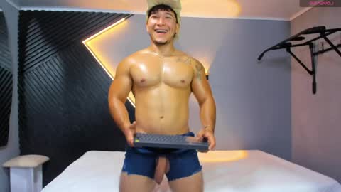 Snapshot of horny_nick18 chatting on April 2026 01:41:02 PM horny_nick18 online show from April 2026 01:41:02 PM
