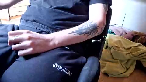 hornyandopenminded online show from October 2025 01:34:01 PM