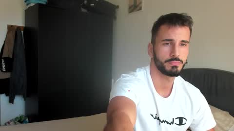 Snapshot of hornyasfuckk33 chatting on November 2025 01:44:02 PM hornyasfuckk33 online show from November 2025 01:44:02 PM