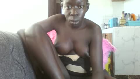 Snapshot of hornybeb25 chatting on November 2025 07:08:02 AM hornybeb25 online show from November 2025 07:08:02 AM