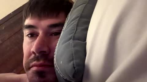 Justin 7 inches online show from April 2026 01:17:02 AM