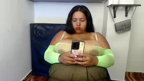 Snapshot of hornyboobs18 chatting on May 2026 10:50:03 PM karen online show from May 2026 10:50:03 PM