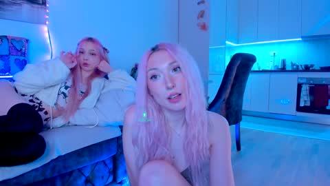 Alex and Rosie online show from December 2024 10:15:02 PM