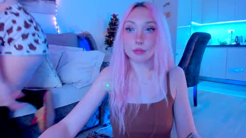 Alex and Rosie online show from December 2024 10:40:02 PM