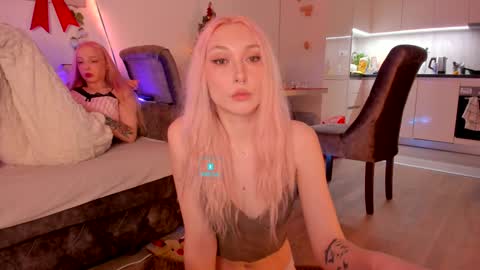 Alex and Rosie online show from January 2025 10:11:02 PM