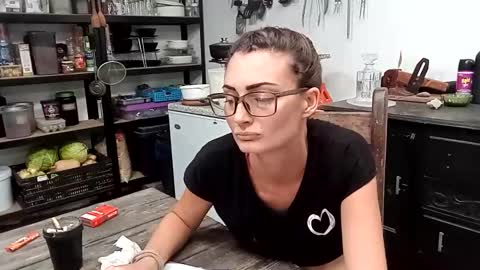 Nix  D online show from November 2025 03:55:01 PM