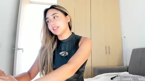 Holly  online show from March 2026 07:53:01 PM