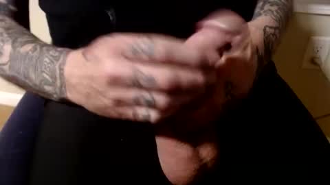 Hornyhumper online show from April 2026 03:01:01 AM