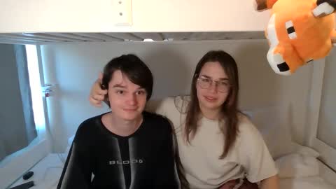 Snapshot of hornykitty_x chatting on May 2026 04:24:02 PM Alisa and Mike online show from May 2026 04:24:02 PM