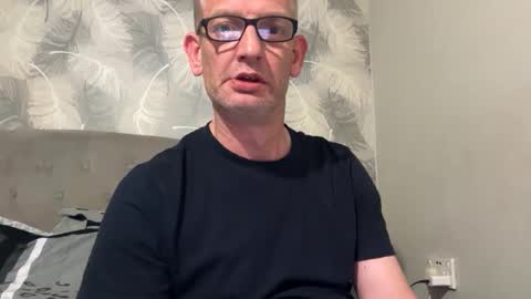 HawkTuah online show from April 2026 10:45:01 PM