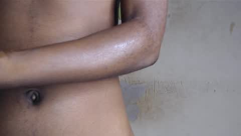 Snapshot of hornyslut_xx chatting on May 2026 07:13:02 AM Bella online show from May 2026 07:13:02 AM