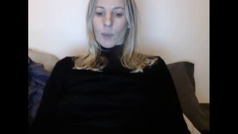 Snapshot of hornyssima chatting on January 2025 05:40:02 PM Hornyssima online show from January 2025 05:40:02 PM