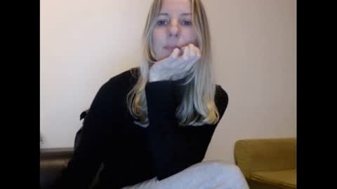 Snapshot of hornyssima chatting on January 2025 08:42:01 PM Hornyssima online show from January 2025 08:42:01 PM