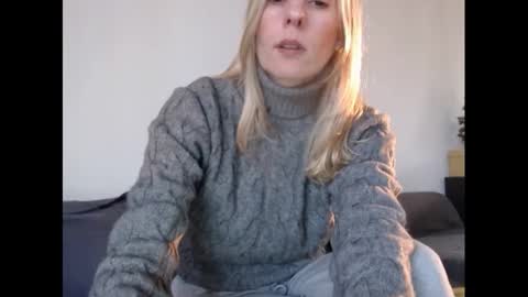 Snapshot of hornyssima chatting on February 2025 04:10:02 PM Hornyssima online show from February 2025 04:10:02 PM