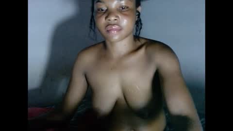 Snapshot of hornyxbum chatting on December 2025 05:19:02 PM hornyxbum online show from December 2025 05:19:02 PM