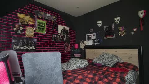 Snapshot of horror_circus chatting on June 2026 01:19:01 AM Messalina Horror online show from June 2026 01:19:01 AM