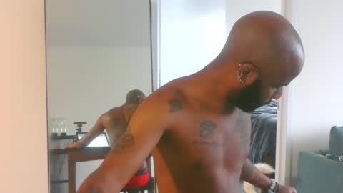 Snapshot of horus00 chatting on December 2024 01:14:01 PM Horus00 online show from December 2024 01:14:01 PM