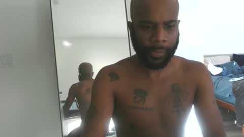 Snapshot of horus00 chatting on January 2025 02:02:02 PM Horus00 online show from January 2025 02:02:02 PM