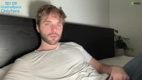 Snapshot of hot8pack01 chatting on January 2025 08:50:01 PM Edward aka Wolf online show from January 2025 08:50:01 PM