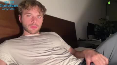 Snapshot of hot8pack01 chatting on November 2025 10:20:02 PM Edward aka Wolf online show from November 2025 10:20:02 PM