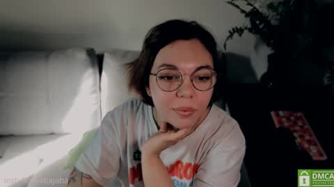 Snapshot of hot_babayaga chatting on March 2025 12:00:01 PM online show from March 2025 12:00:01 PM