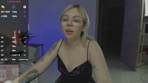 Snapshot of hot_babayaga chatting on September 2025 04:20:01 PM online show from September 2025 04:20:01 PM