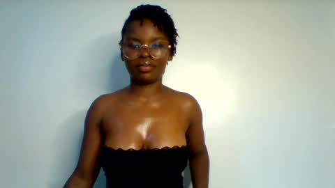 Snapshot of hot_cammy08 chatting on June 2026 06:37:02 AM sweet cammy online show from June 2026 06:37:02 AM